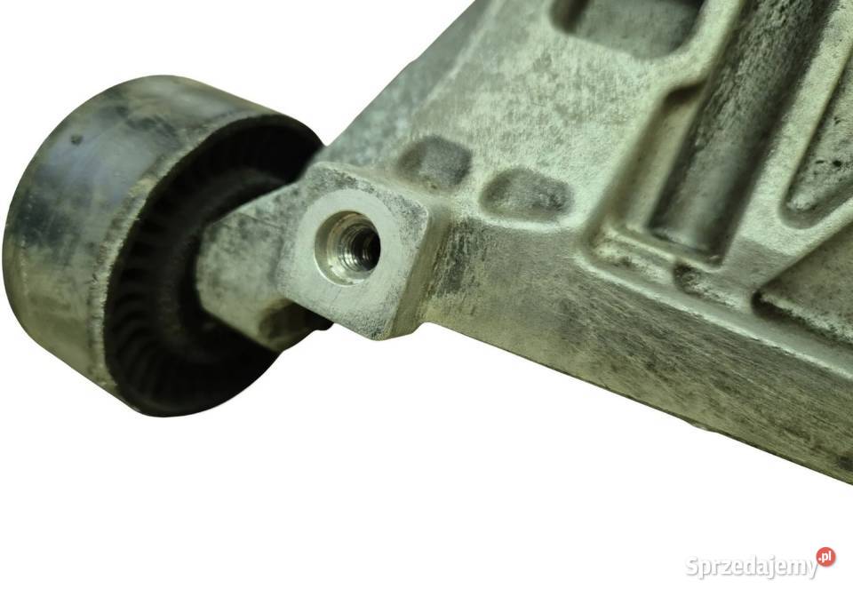 ŁAPA ALTERNATORA AUDI A4 B6 A6 C5 PASSAT B5 FL osobowe