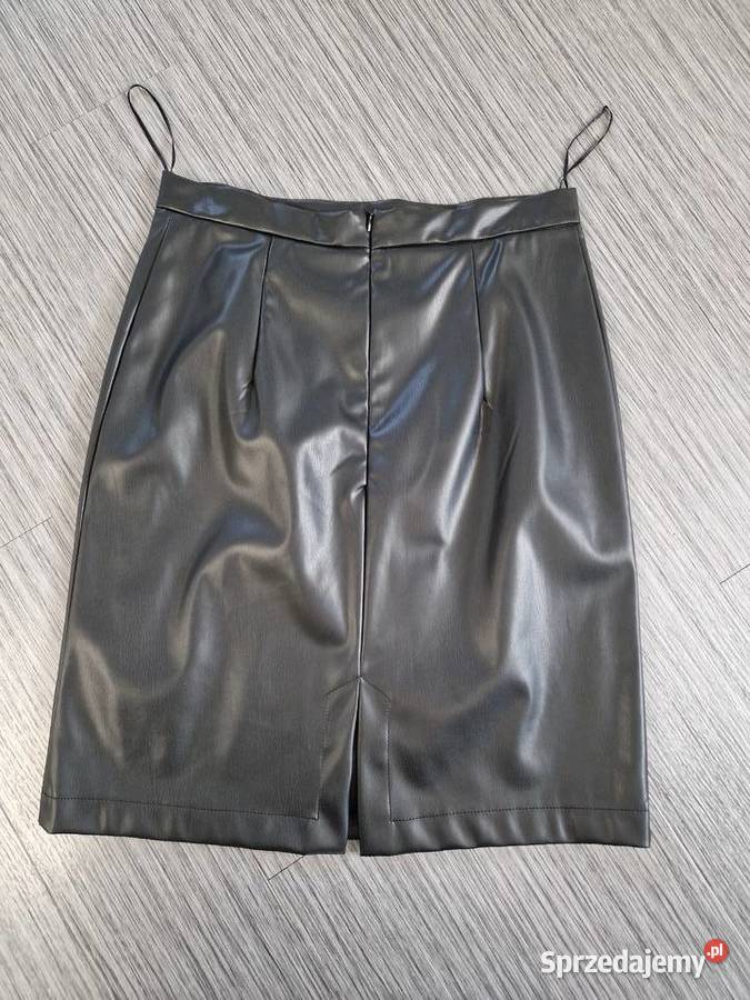 Nowa spódnica ze skóry ekologicznej Rozmiar 40(L) Nowogard