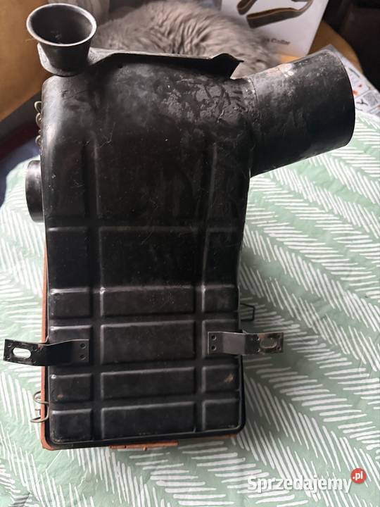 Obudowa filtra powietrza BMW e28 e24 Mszana