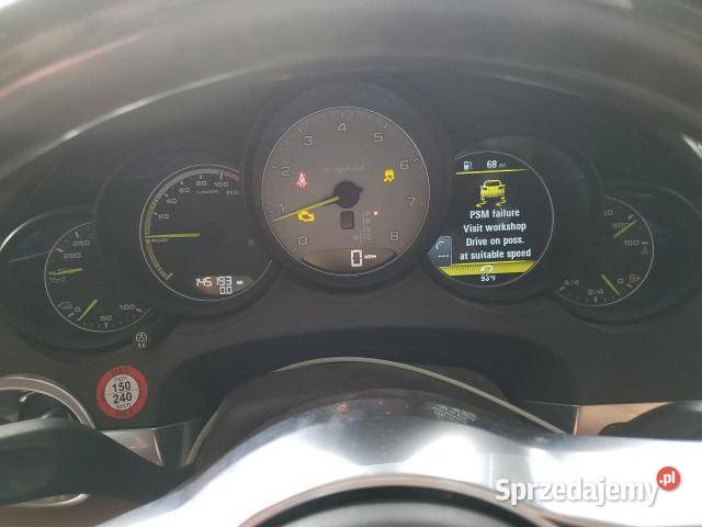 PORSCHE CAYENNE SE HYBRID produkcji 2015 z USA