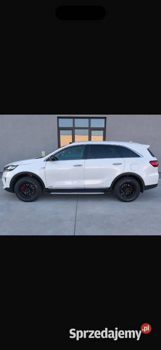 Kia Sorento bezwypadkowa niski przebieg salon i