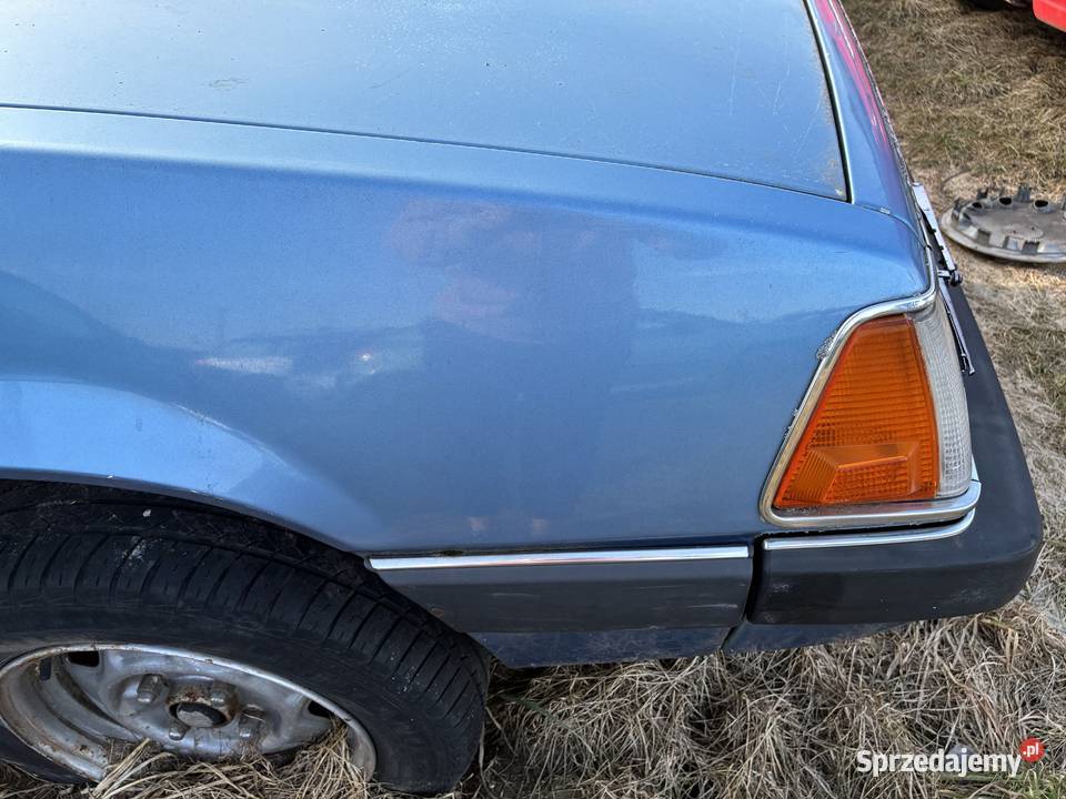 Błotnik Prawy Przód Mitsubishi Galant V GLX Pozostałe Wisznice sprzedam