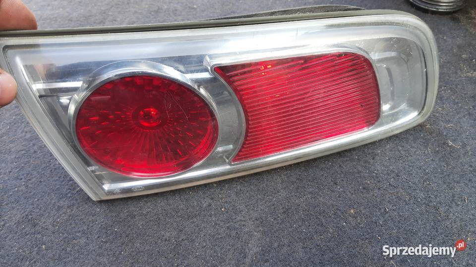 lampa tylna lewa w klapę Mazda 2 DY lift FL Dębno