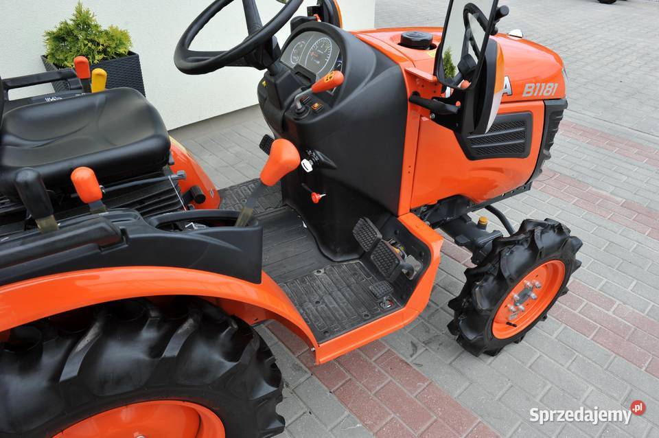 Kubota B1181 4x4 17 podkarpackie Tajęcina