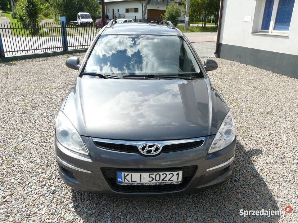 HYUNDAI I30 16CRDI wypożyczalnia wynajem małopolskie Przebieczany