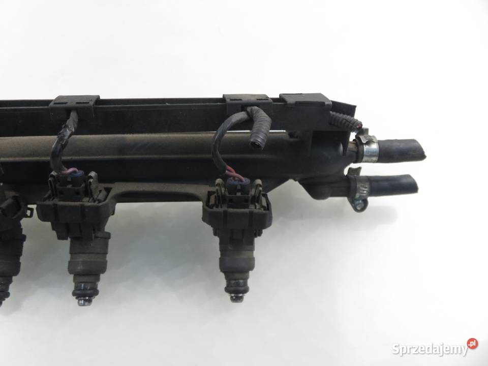 LISTWA WTRYSKOWA SEAT LEON I 16 06A133317A osobowe