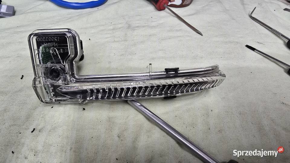 Lewy migacz lusterka Kadjar lift osobowe Łask