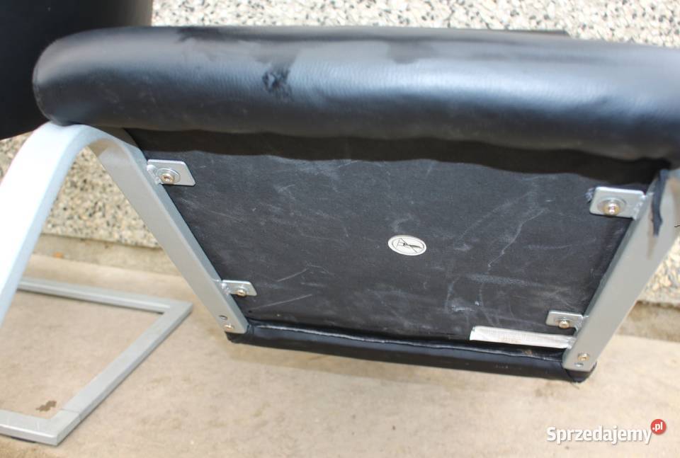 Dwa Duże Krzesła metalowy stelaż Krosno