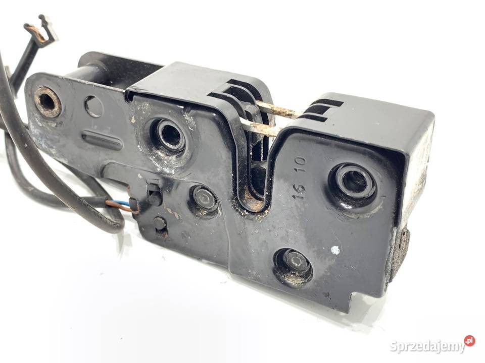 ZAMEK MASKI PRZÓD AUDI A4 B8 Kombi 8K0823509A osobowe