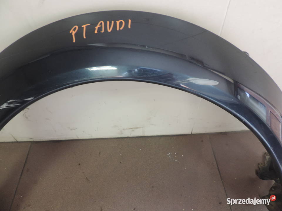 AUDI A2 LISTWA BŁOTNIKA PRAWY TYŁ LZ5Q Nowy Sącz