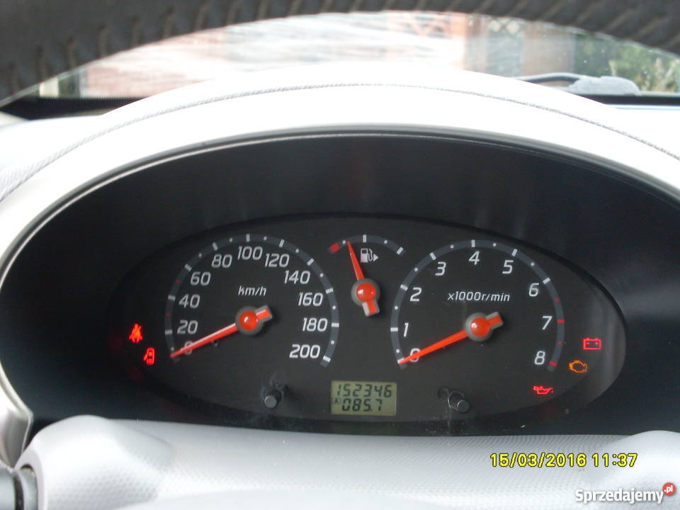 Samochód osobowy Nissan Micra stan kupiony w Polsce Biszcza sprzedam