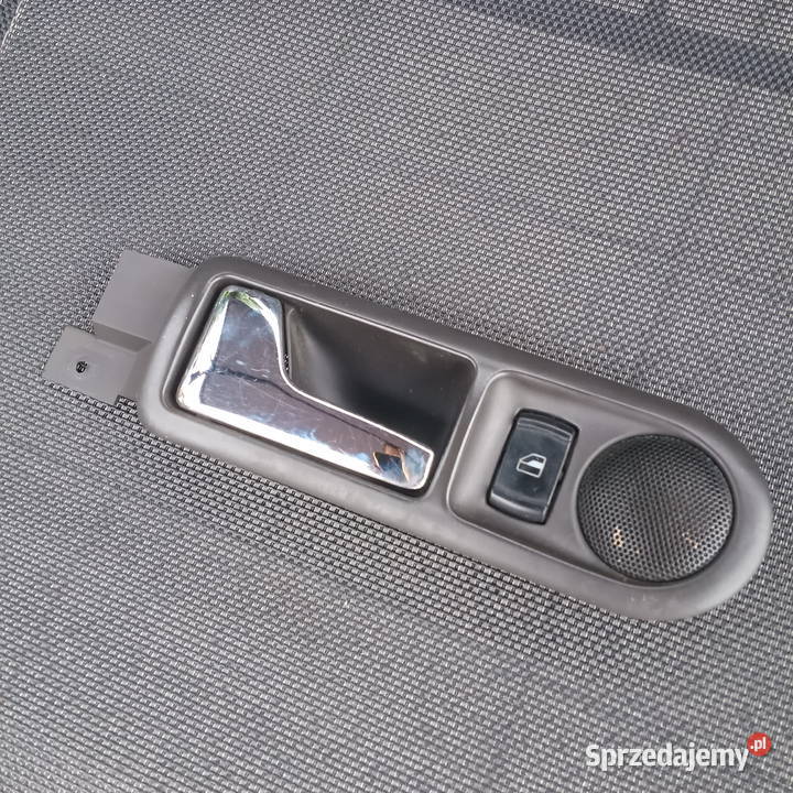 VW Passat B5 Klamka wewnętrzna drzwi lewy tył Wyposażenie wnętrza Dębica