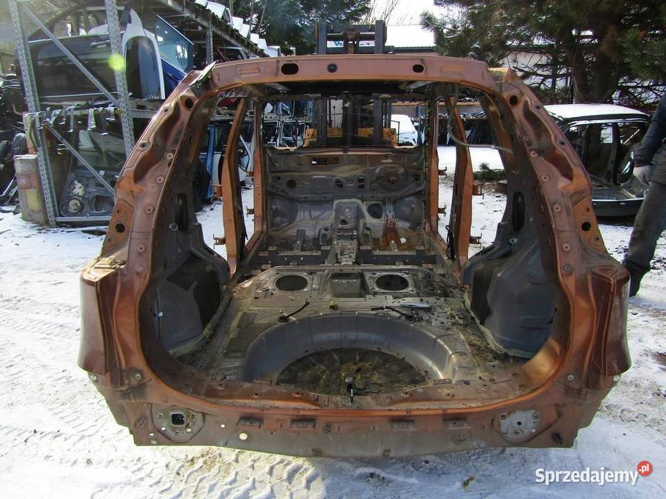 PAS TYLNY TYŁ WANNA EAR G NISSAN XTRAIL T32