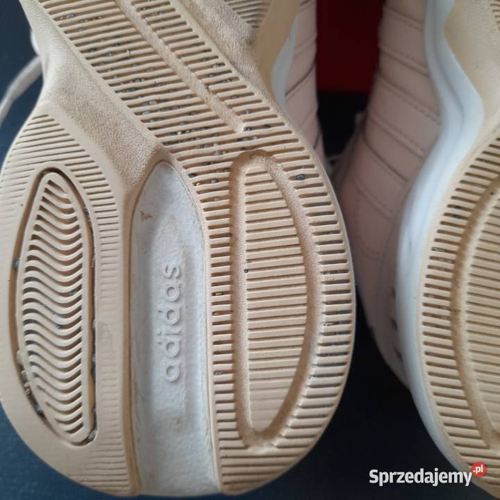 Buty sportoweAdidas Strutter HQ1825 Sneakersy Adidas Bogatynia