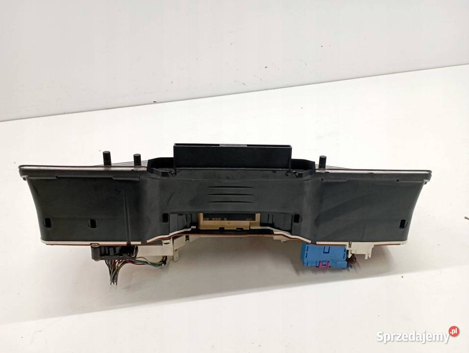 LICZNIK 8A0919033CA 19 D Audi 80 IV 19911996 B4 Rok produkcji 1993 sprzedam