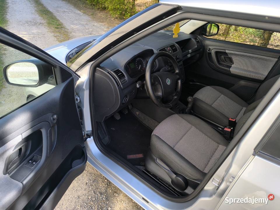 Skoda Fabia II 12 B świeżo sprowadzona Škoda Radom