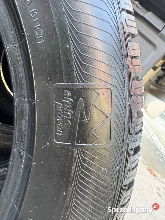 Opony zimowe Semperit 2156017 17cale Sława sprzedam