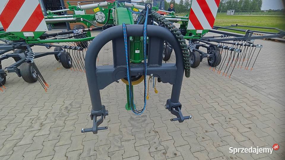 Zgrabiarka InterTech 2karuzelowa ZKD800 Piotrków Trybunalski
