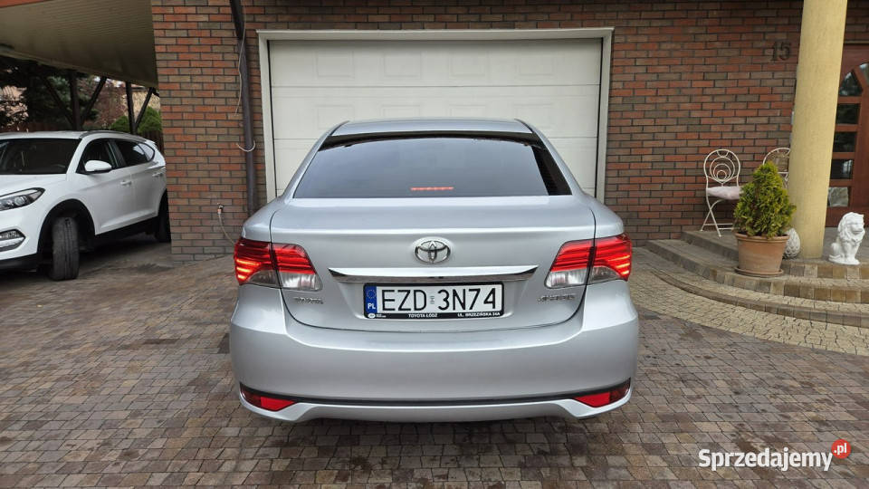 Toyota Avensis 2 0 D4D 124 T27 Salon super stan bluetooth Aleksandrów Łódzki