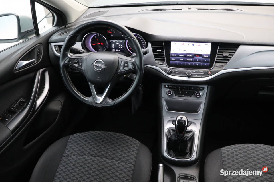 Opel Astra 14 T system Start-Stop