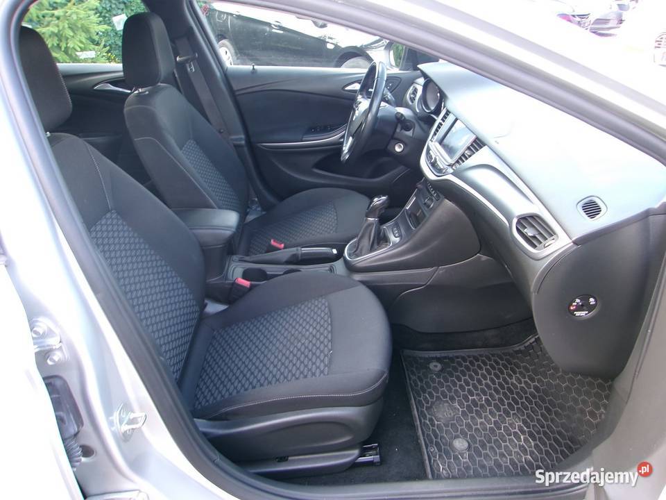 Opel Astra Salonowa 15 Dolna Grupa