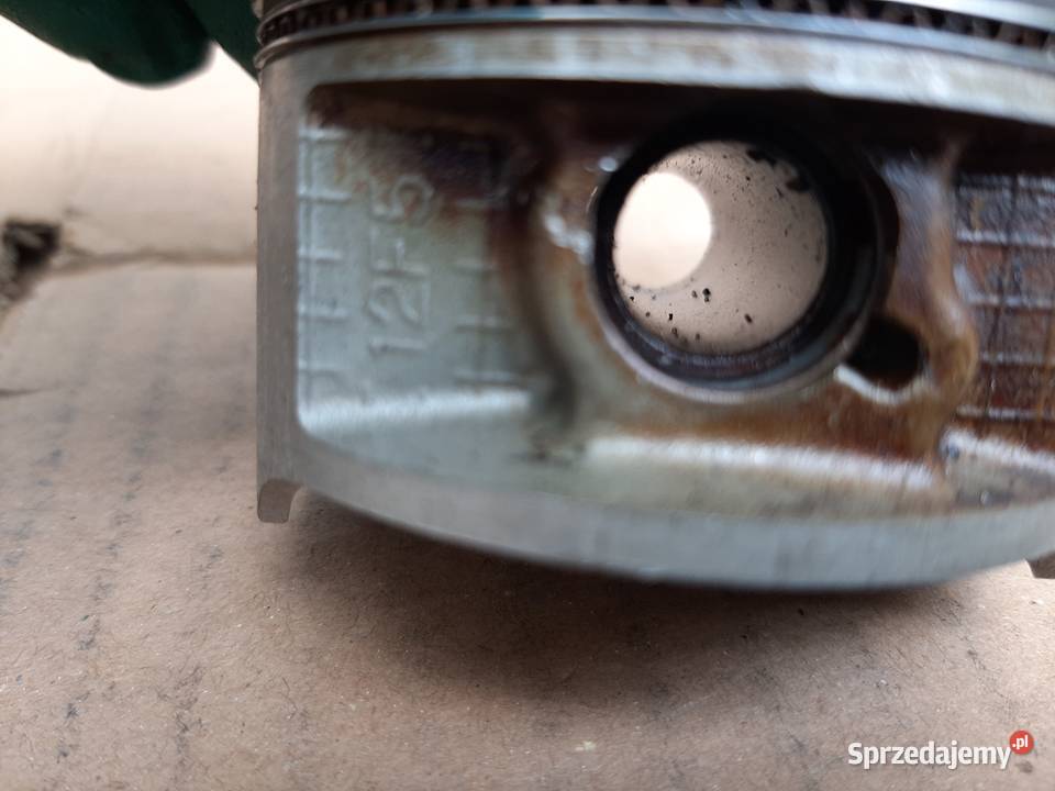 Suzuki Van Van RV 125 tłok cylinder