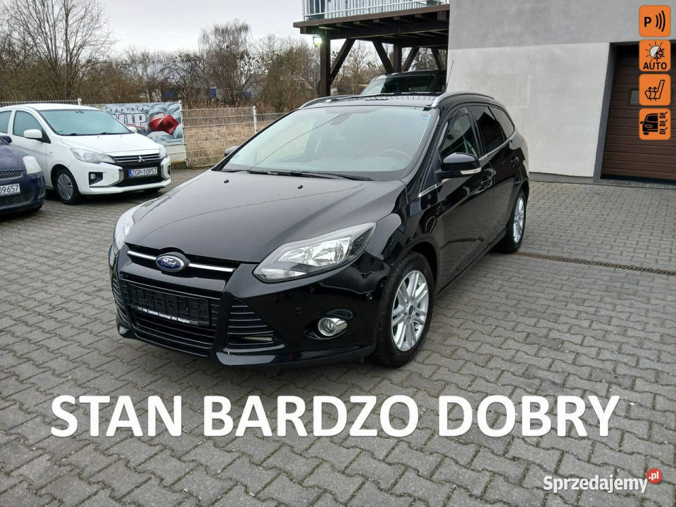 Ford Focus 16i TITANIUM alufelgi klimatronik komputer pokładowy