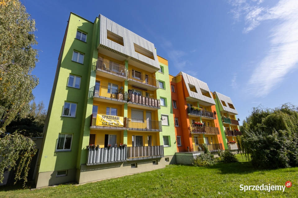 3 pokoje 55 m Balkon 1 piętro piwnica Piękny dolnośląskie Bielawa
