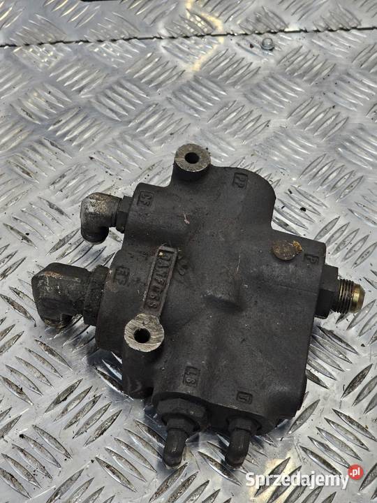 Zawór priorytetowy Danfoss OLS 160 Case 580 SK Układ hydrauliczny