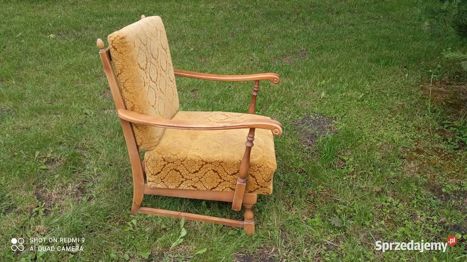 Fotel stary PRL UNIKAT zdobiony drewniany OKAZJA Busko-Zdrój