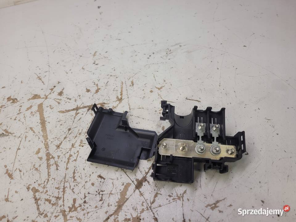 SKRZYNKA BEZPIECZNIKÓW AUDI A6 C6 4F0971981A Przystajń