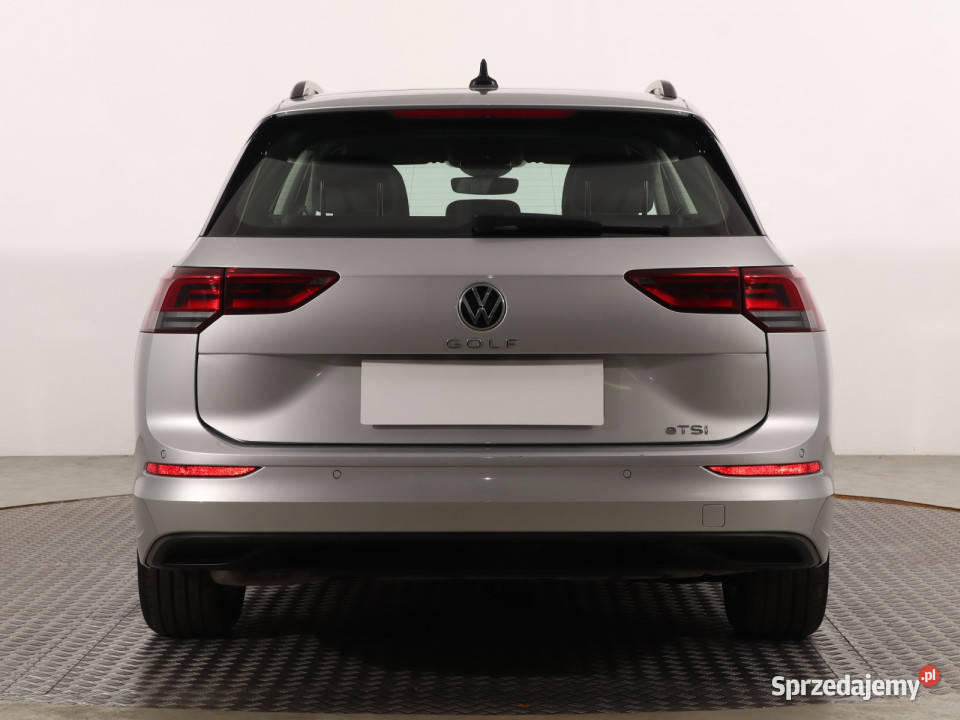 VW Golf 15 eTSI Katowice