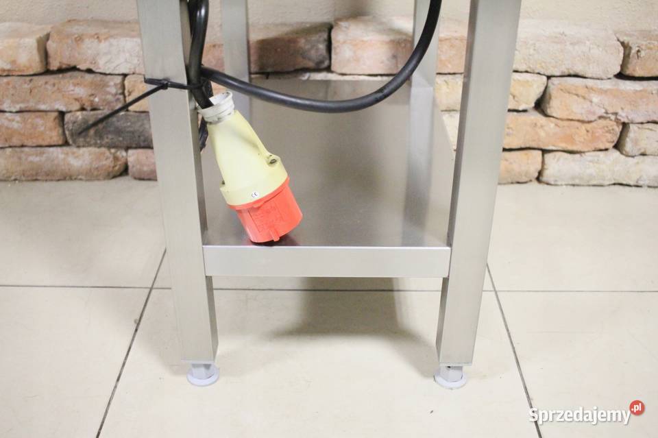 Kuchnia elektryczna na podstawie 2 płyty