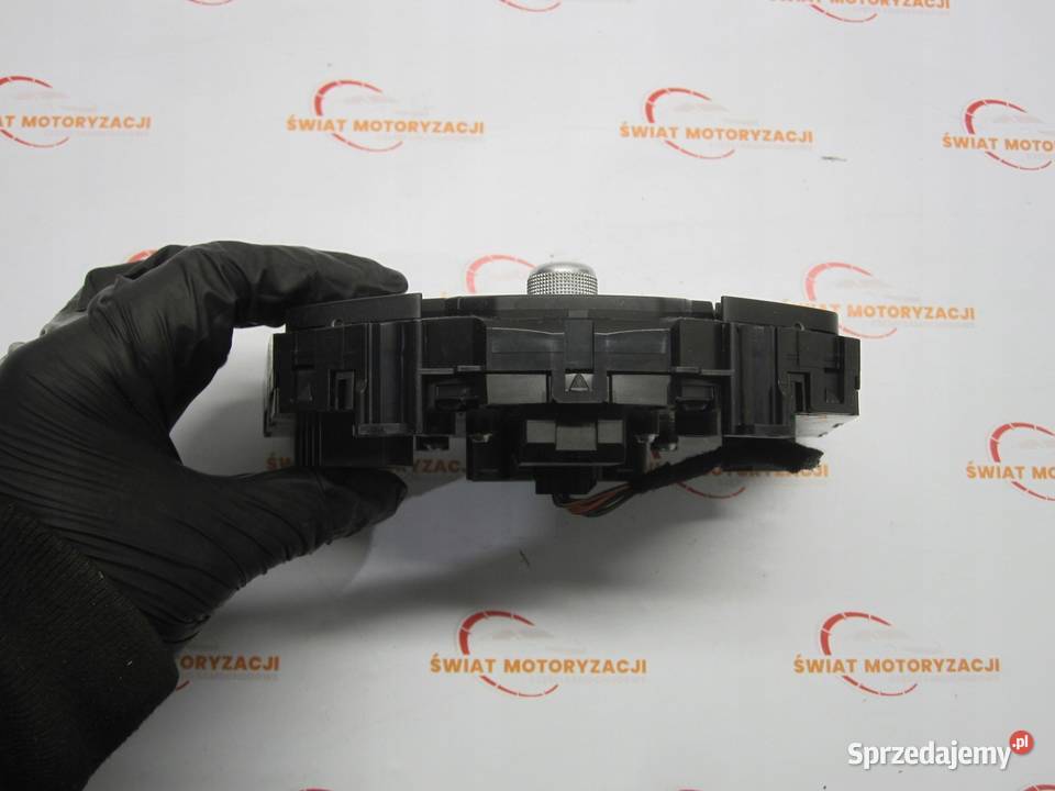 FORD B FIESTA 12r panel radia 8V1T18K811DC