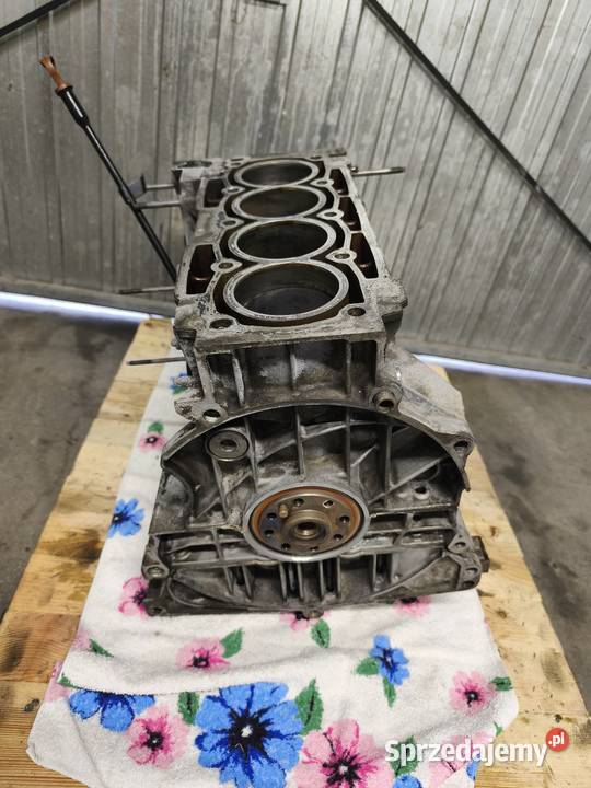 Blok silnika Wał tłoki RFJ 20 16V 140 Citroen C4 Dębica