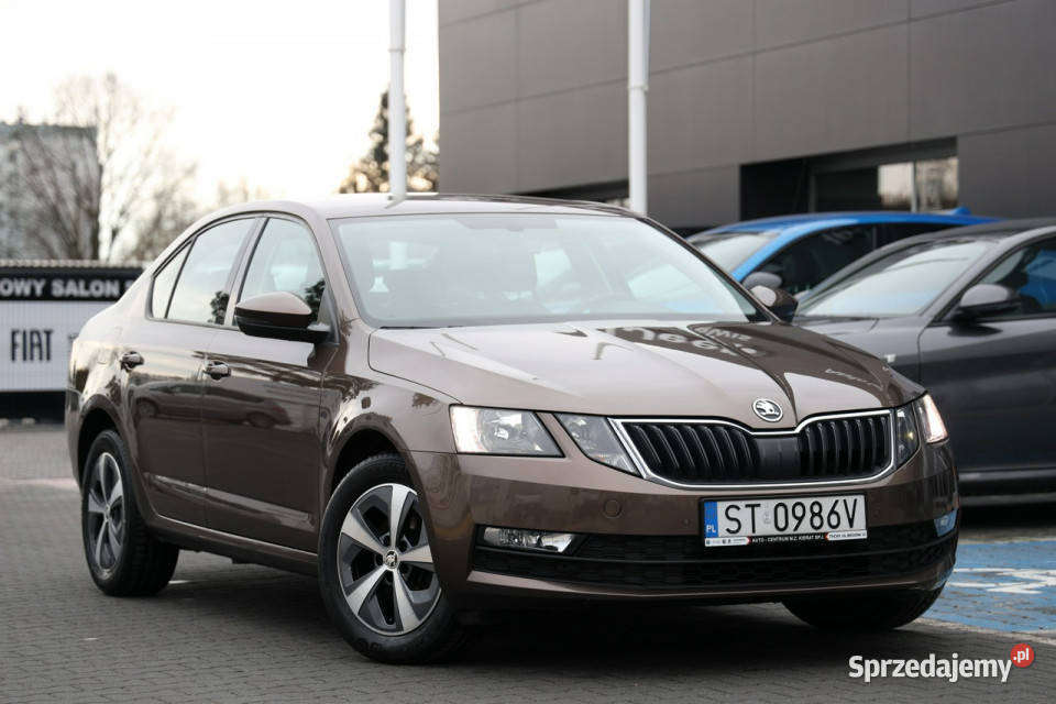 koda Octavia 10 Ambition serwisowany 2 komplety