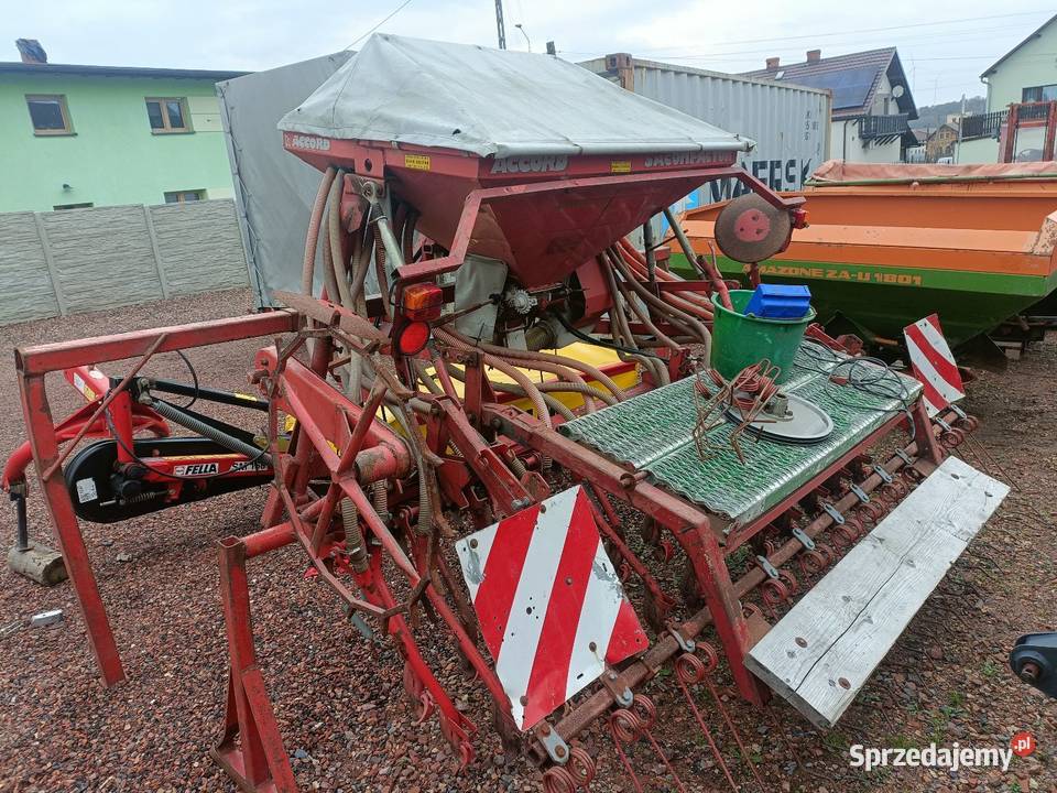 30m Siewnik nabudowany ACCORD