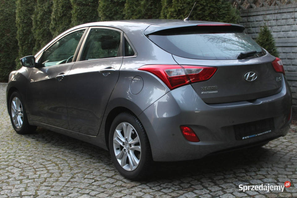 Hyundai i30 Benzyna 97 Niski Przebieg II 2012 czujnik parkowania Lubań sprzedam