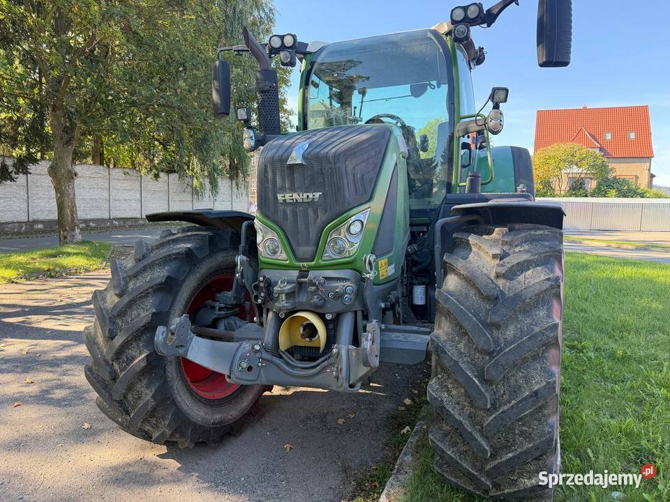 Ciągnik rolniczy Frndt 724 ProfiPlus Vario Nowa Ruda
