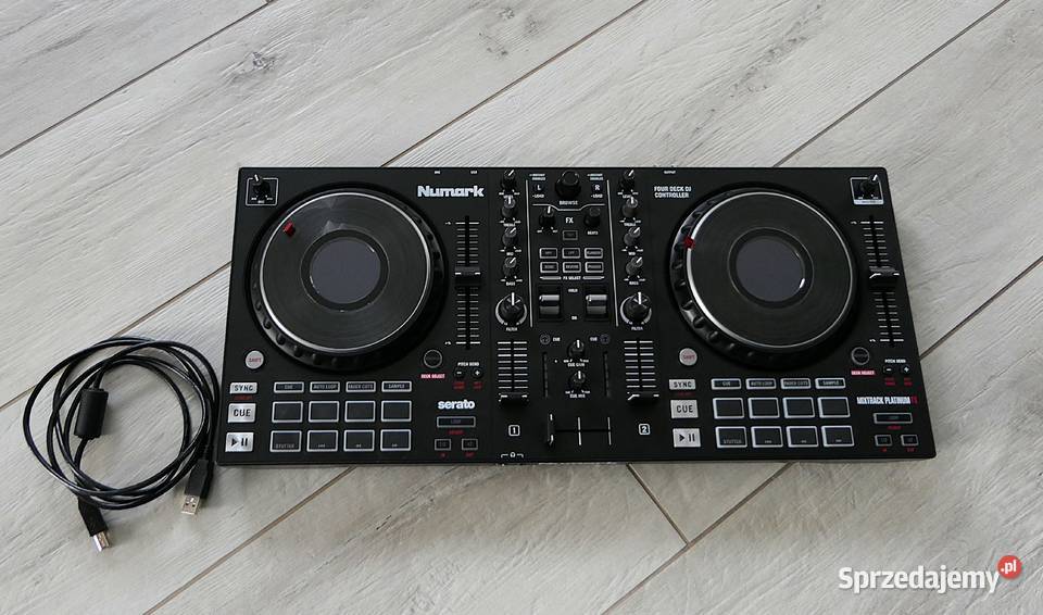 Numark Mixtrack Platinum Fx