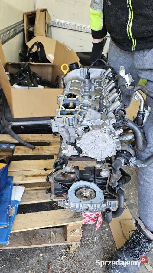 Silnik golf 8 Gti 3800 uszkodzony na części Rok produkcji 2022 Motoryzacja Myślenice sprzedam