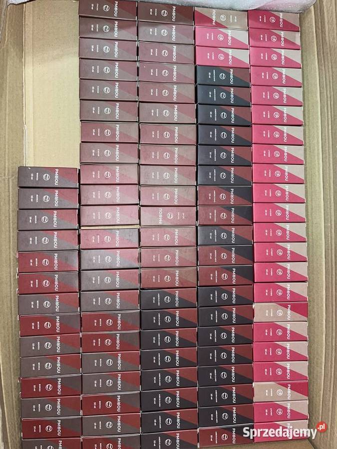 Syndyk sprzeda przedmioty do makijażu Poznań