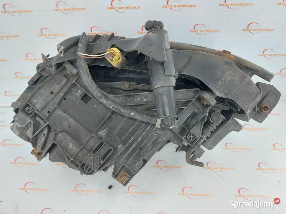 AUDI A4 B8 ALLROAD 10r lampa prawa przód ANGLIK Kielce