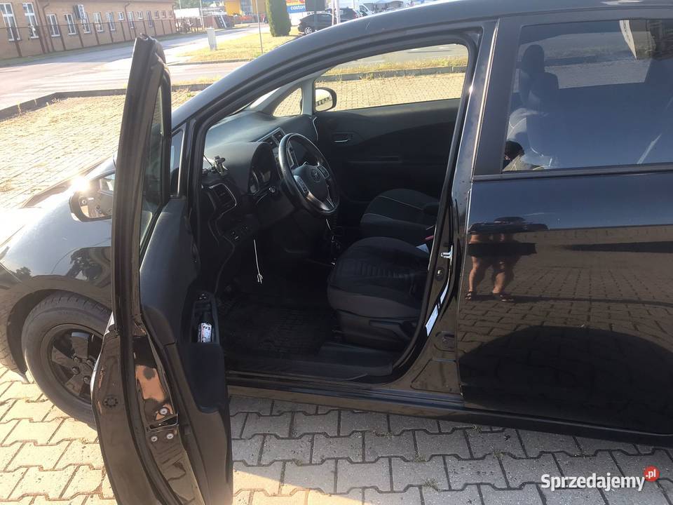 Sprzedam zamienie Toyote Versos manualna Motoryzacja Nisko sprzedam