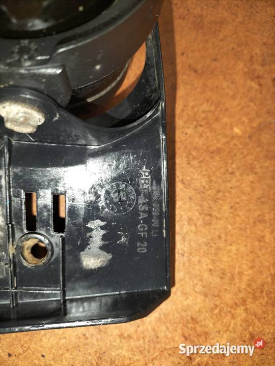 Lampa przeciwmgłowa lewy przód BMW E65 E66 Poręba