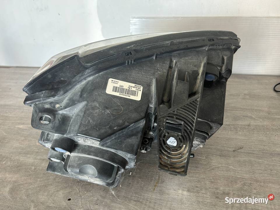 Przedni reflektor lewy BiXenon skrętny USA Jeep Bieździadka