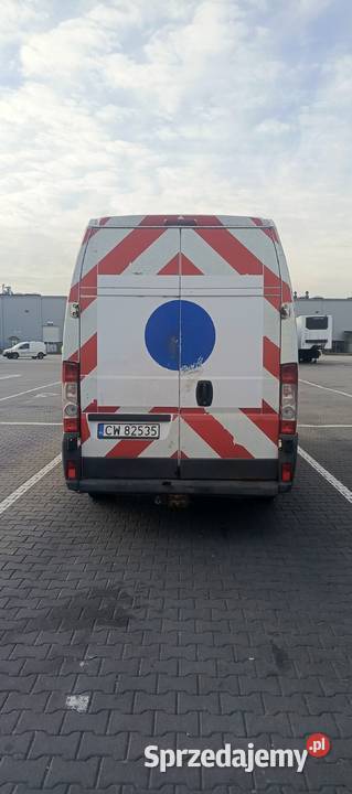 Sprawny do jazdy klimatyzacja Rok produkcji 2011