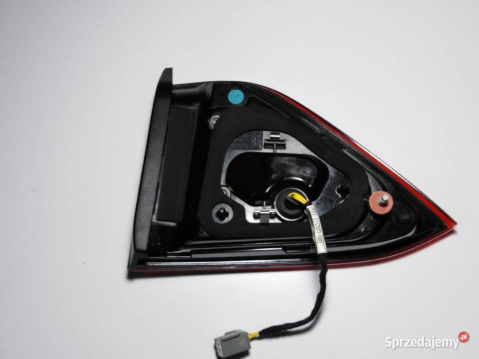 LAMPA TYLNA LEWA MASERATI LEVANTE 2017 Wschowa