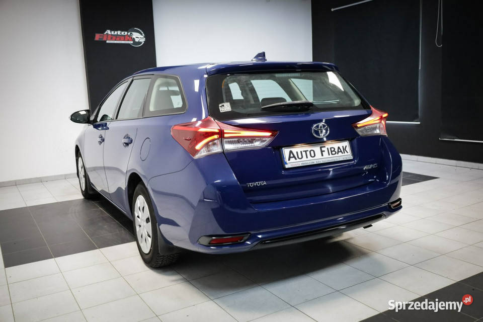 Toyota Auris 13 BenzynaSalon PolskaVat23 II 2012 Auris Konstantynów Łódzki