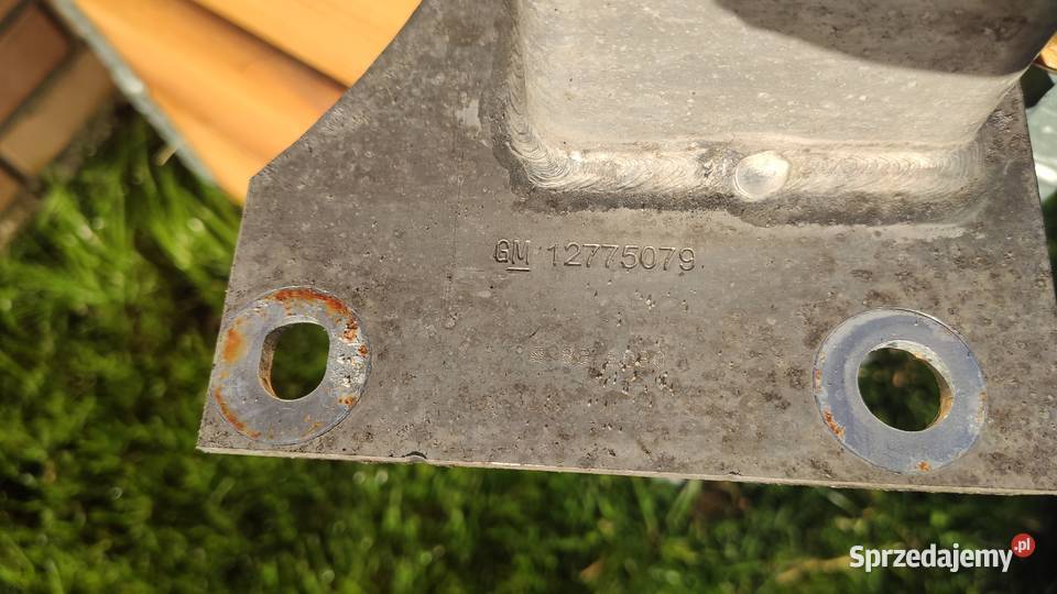 Opel Astra J Sports Tourer wzmocnienie zderzaka Karoseria Katowice